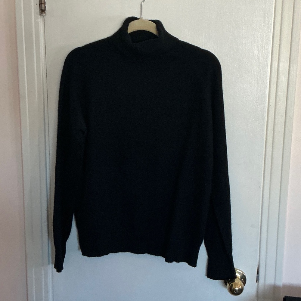 Ann Taylor Black Cashmere Turtleneck Sweater Large